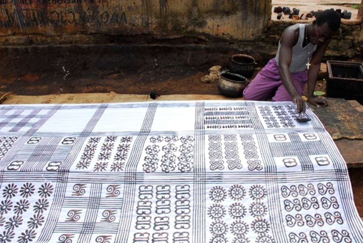 A typical precolonial Adinkra fabric. Source: Google