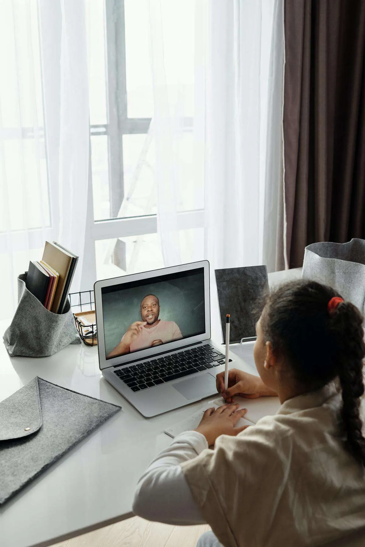 How to Make Money Watching Videos Online