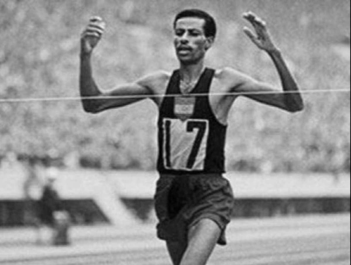 reparatøren smække Mekanisk Abebe Bikila: The "Barefooted" Olympic Medalist - Motivation Africa